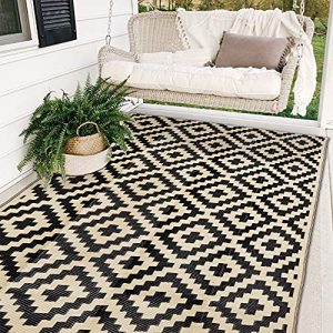 Best Outdoor Rugs for Rainy Weather